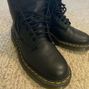 COPY - Dr. Martens 1460 slip resistant leather lace up boots